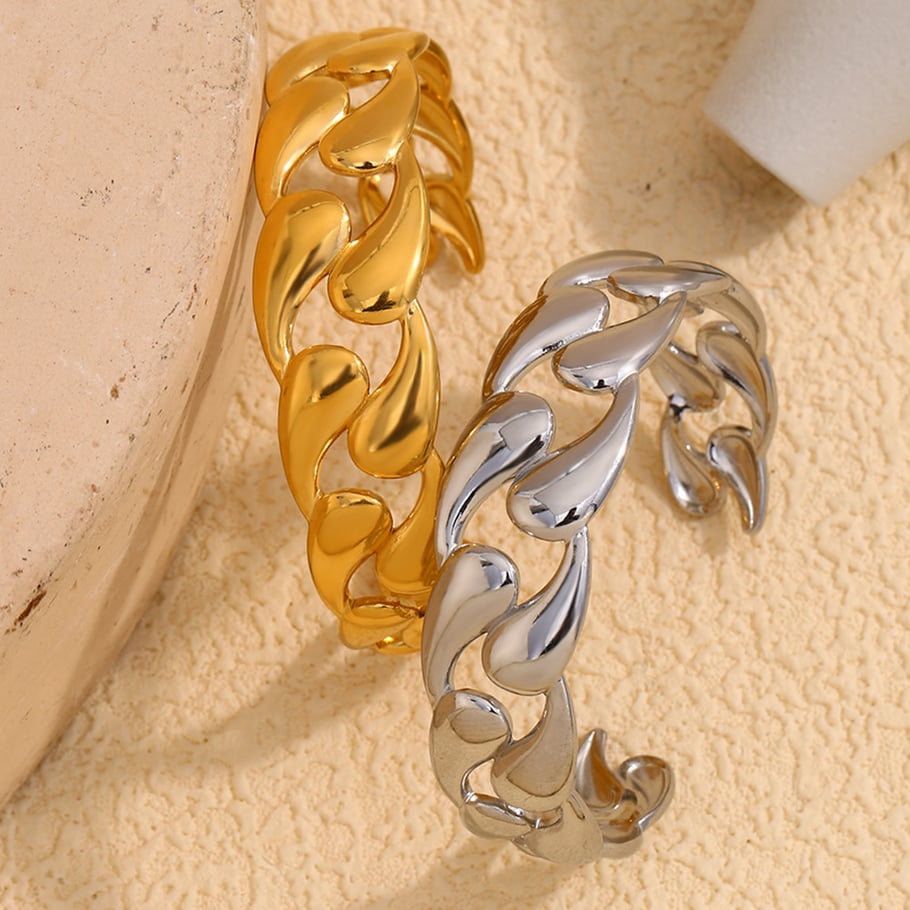 1 Piece Luxurious Series Simple Twist Stainless Steel   Gold Color  Women's Bangles Picture4
