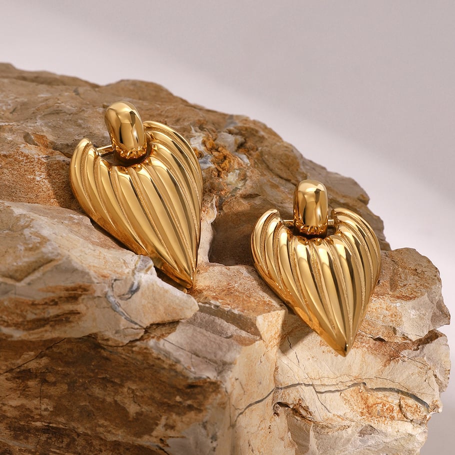 1 Pair Simple Series Retro Heart Stainless Steel 18K Gold Plated Women Drop Earrings Picture4
