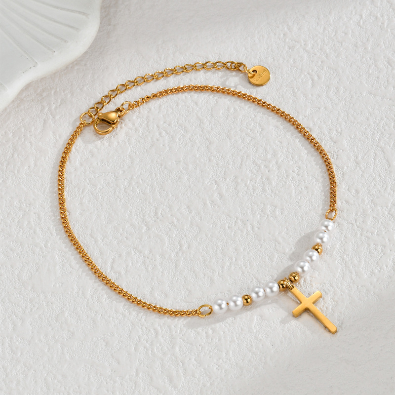 1 par de tobilleras clásicas de acero inoxidable con perla artificial chapada en oro de 14 quilates para mujer. Imagen2