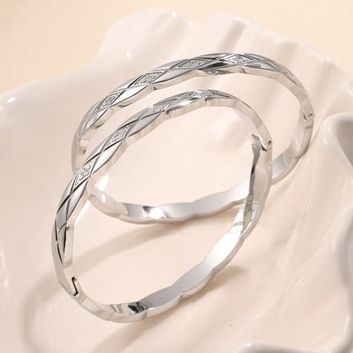 1 Piece Elegant Series Retro Rhombus Shape Charming Stainless Steel Gold Color Women's Bangles h5 Picture4