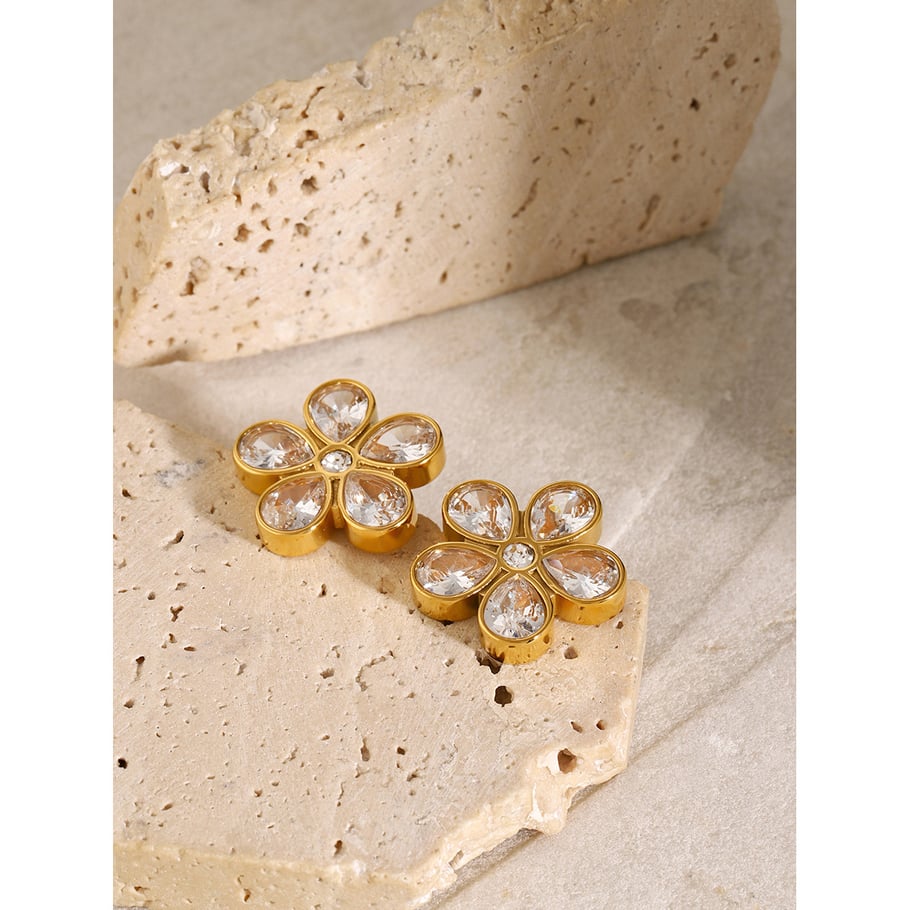 1 par de aretes de botón de acero inoxidable chapados en oro de 18 quilates con diseño de flores retro de serie simple para mujer Imagen6