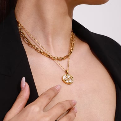 Collar con colgante de acero inoxidable dorado para mujer, serie lujosa de Europa y América, con lunas. h5 Imagen3