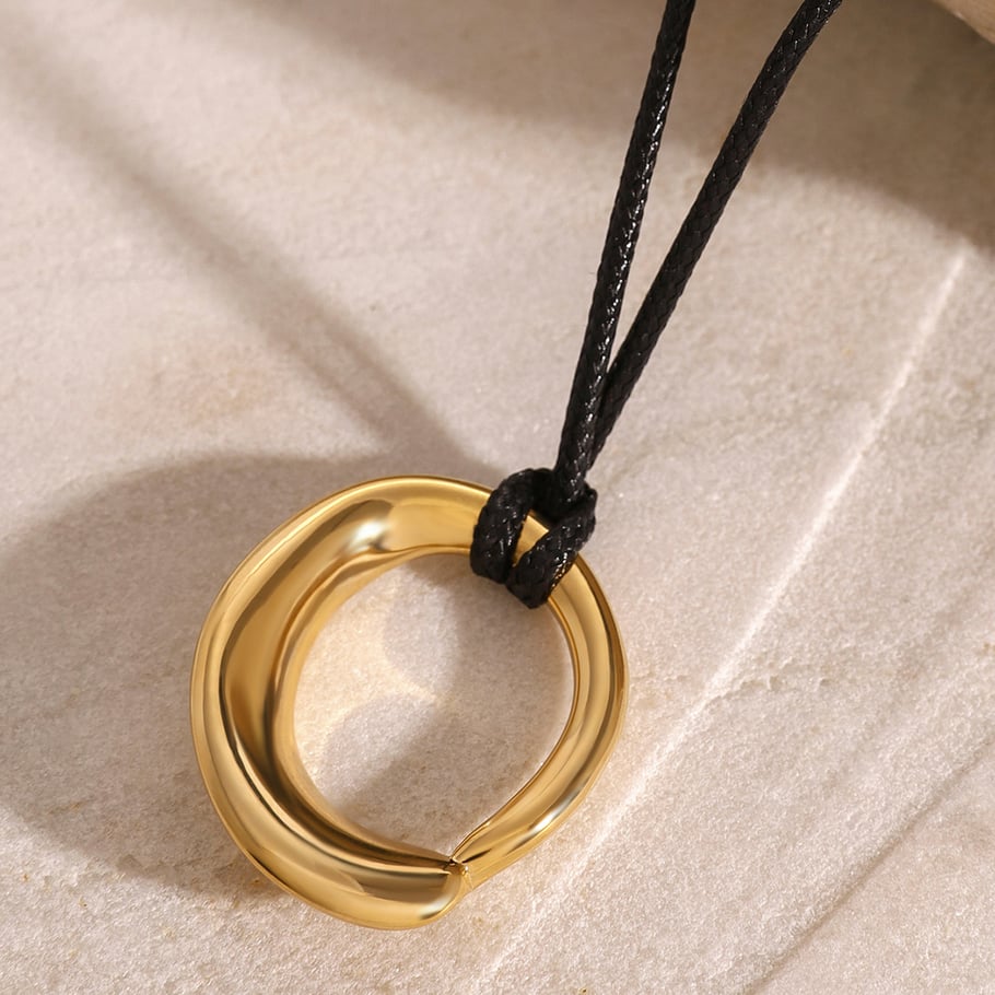 1 Stück Simple Series Casual Geometric Edelstahl 18 Karat vergoldet Damen Anhänger Halsketten Bild4