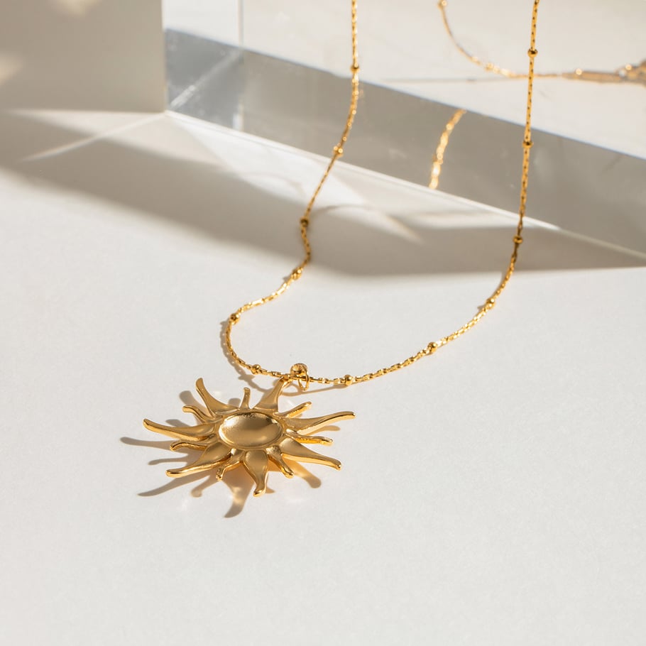 1 Piece Simple Series Elegant Sun/Moon Stainless Steel 18K Gold Plated Women Pendant Necklaces Picture4