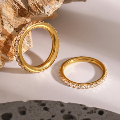 1 Paar Simple Series Klassischer einfarbiger Edelstahl 18 Karat vergoldeter Strass Damen Einzelring h5 Bild3
