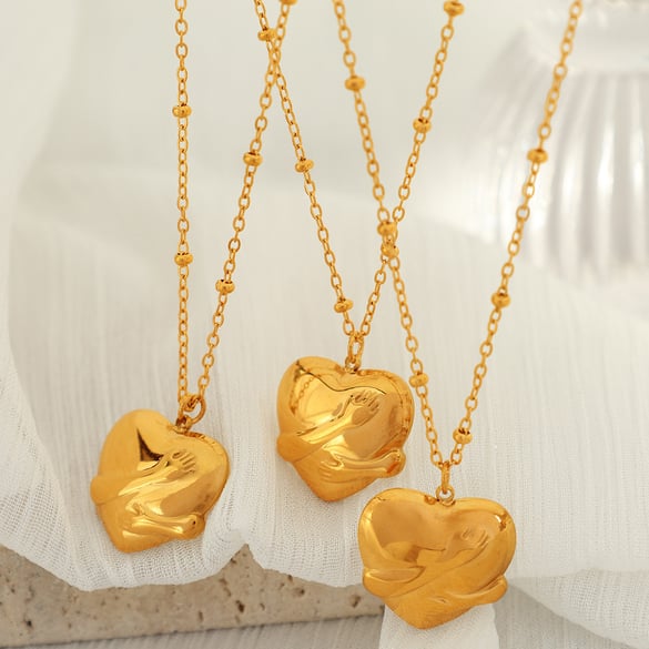 1 Piece Simple Series Retro Heart Titanium Steel 18K Gold Plated Women Pendant Necklaces 2