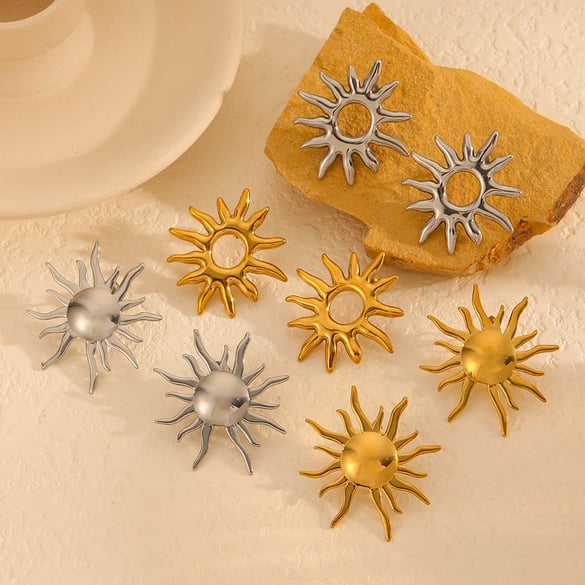 1 Pair Simple Series Simple Sun/Moon 18K Gold Plated Stud Earrings 2