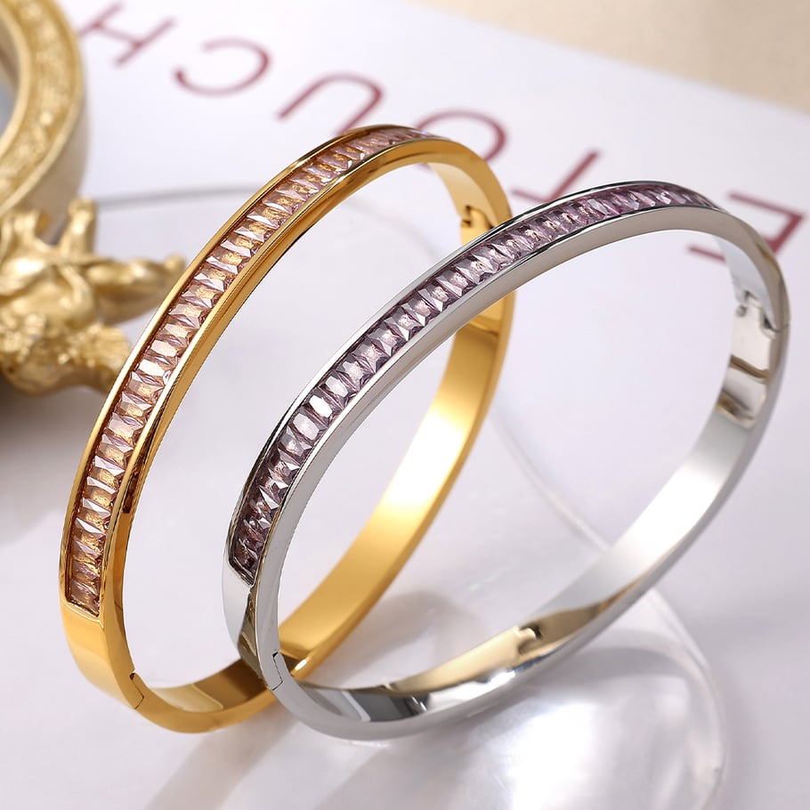 1 Stück Simple Series Klassische geometrische Edelstahl Goldfarben Strass Damen Armreifen Bild8