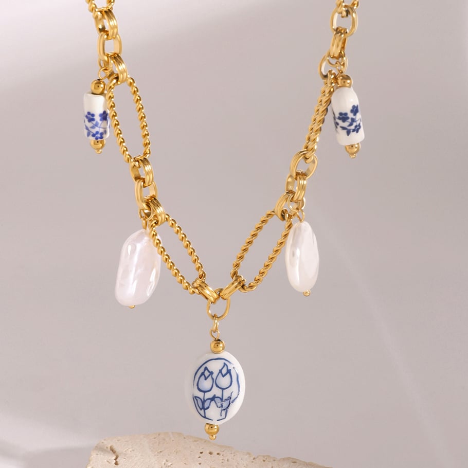 1 Piece Classic Elegant Style Rose Shape Stainless Steel 18K Gold Plated Women's Pendant Necklace Picture3