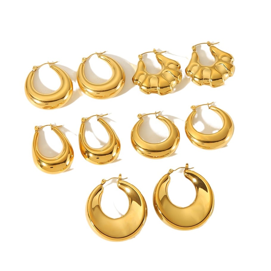 1 Paar einfache, runde Creolen aus Edelstahl mit 18 Karat Goldbeschichtung Bild5