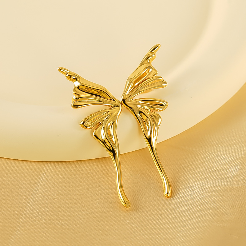 1 Pair Romantic Series Elegant 18K Gold Plated Women Stud Earrings Picture7