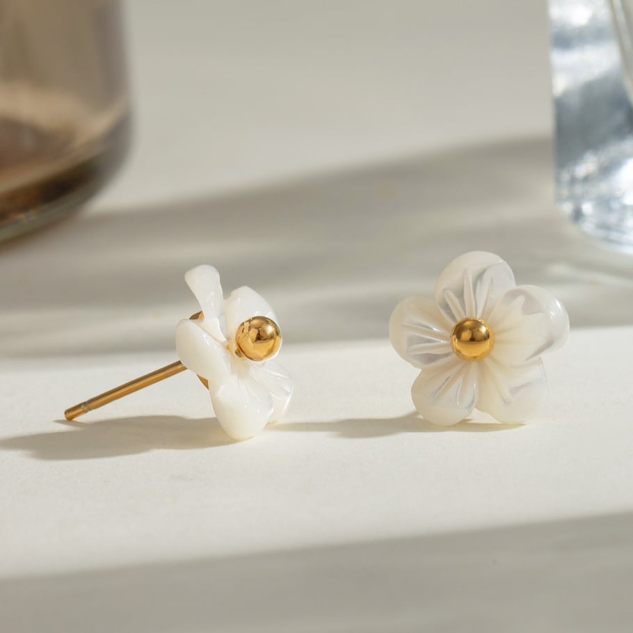 1 Pair Romantic Series Sweet Flower Stainless Steel 18K Gold Plated Women Stud Earrings Picture3