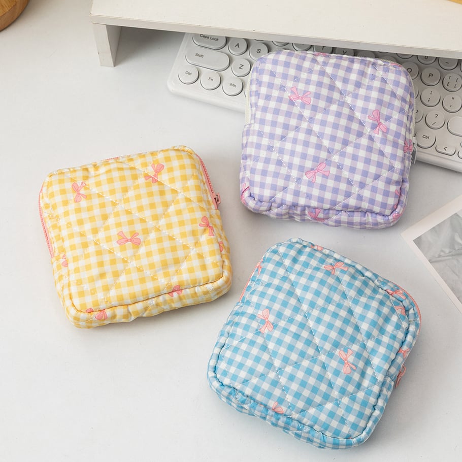 1 Piece Fashion Series Heart Portable Large Capacity Toiletry With Random Printing Design Women's Quadrate Cosmetic Bags Picture3