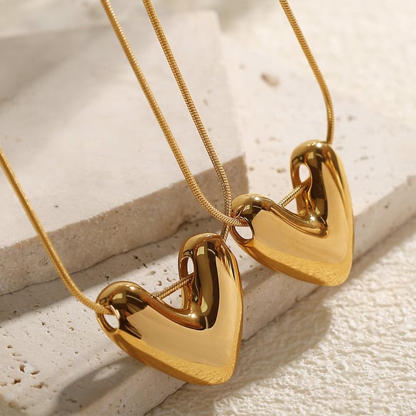 1 Piece Modern Series All-match Heart Shape Stainless Steel Gold Color Women's Pendant Necklaces