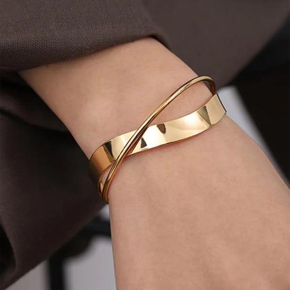 1 pezzo semplice serie alta linea in acciaio inossidabile colore oro braccialetti da donna 2