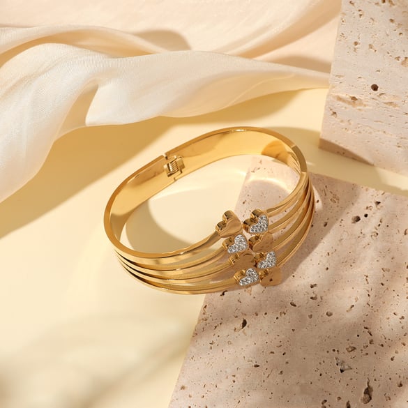 1 Piece Romantic Series Cute Multiple Heart Stainless Steel Gold Color Women's Bangles