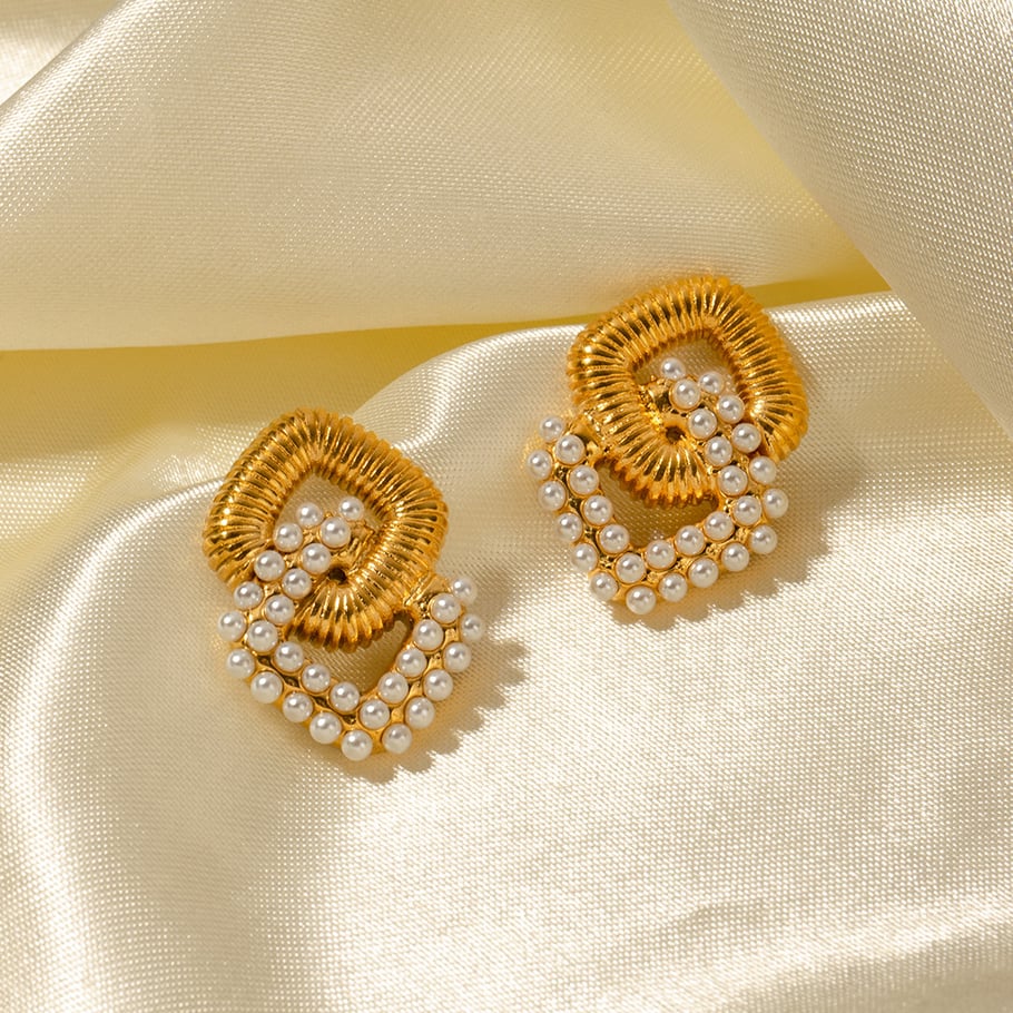 1 Paar Klassische Serie Elegante Geometrische Edelstahl 18K Vergoldet Künstliche Perle Frauen Tropfen Ohrringe Bild3