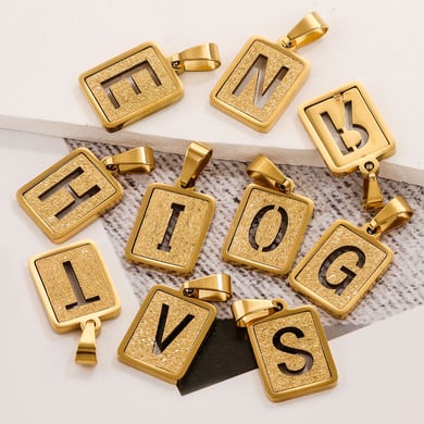 1 Paar Simple Series Simple Letter Titanstahl 18 Karat vergoldete Unisex-Anhänger h5 Bild4