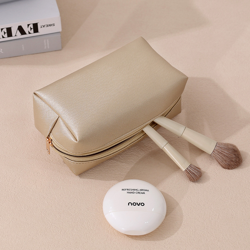 1 Piece Simple Fashionable Style Solid Color PU Women's Makeup Bag h5Picture4