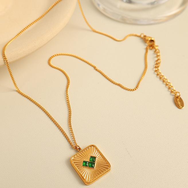 1 Piece Luxurious Series Retro Heart Titanium Steel   Gold Color  Women's Pendant Necklaces Picture6
