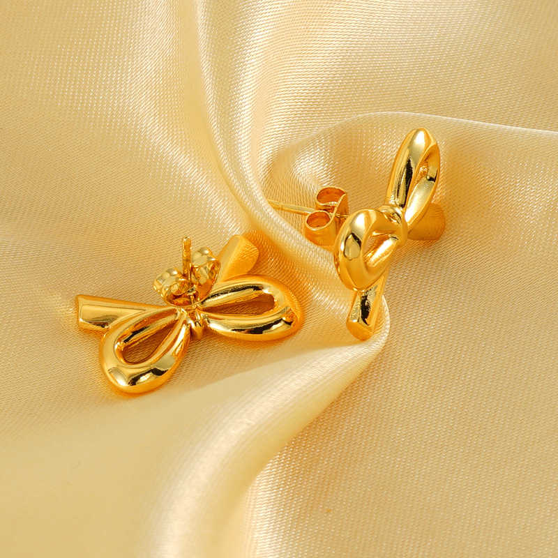 1 Paar Simple Series Daily Bow Knot Edelstahl 18 Karat vergoldete Damen-Ohrstecker Bild3