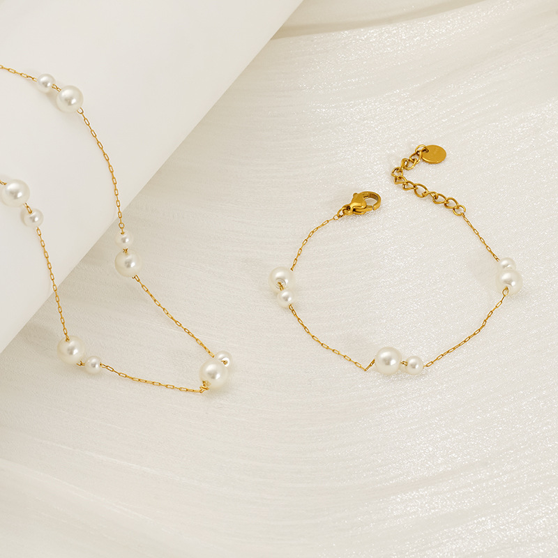 1 Piece Daily Stainless Steel 18K Gold Plated Artificial Pearl Women Chain Bracelets Picture4