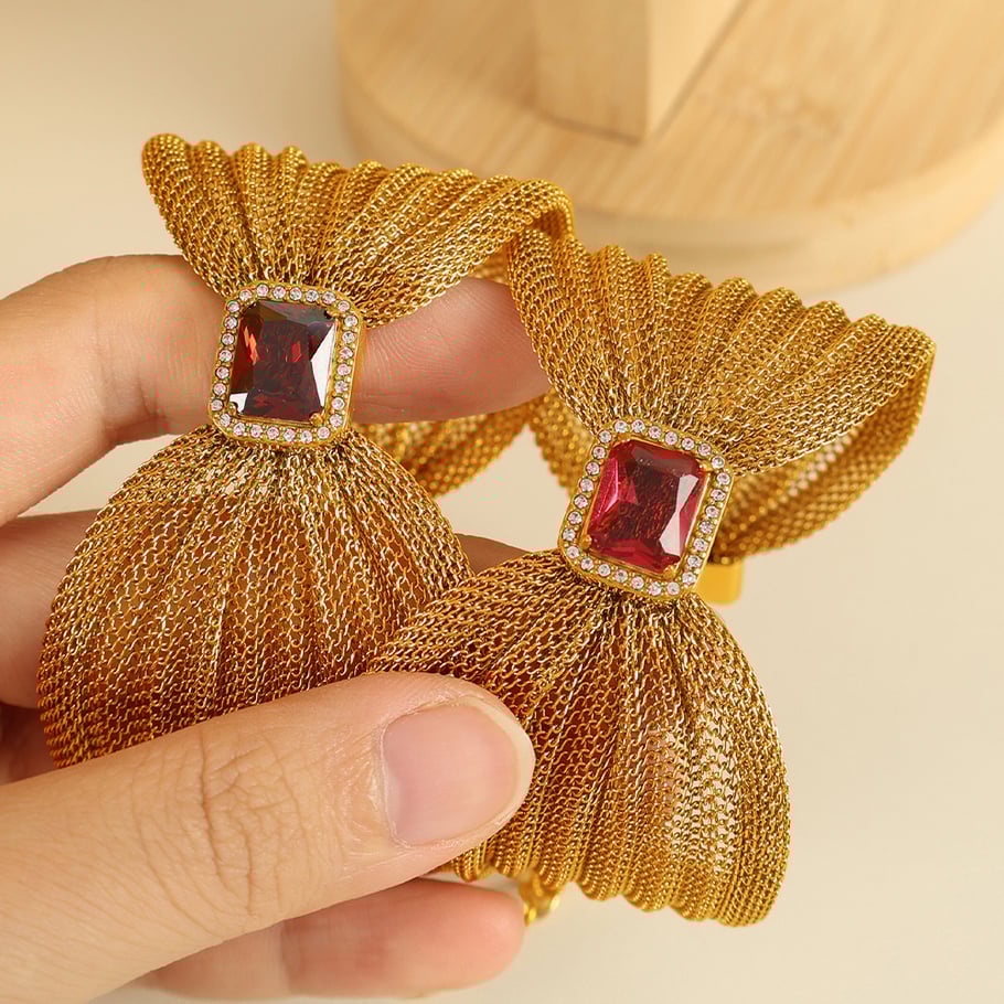 1 Piece Classic Series Retro Bow Knot Stainless Steel 18K Gold Plated Zircon Women Bangles Picture3