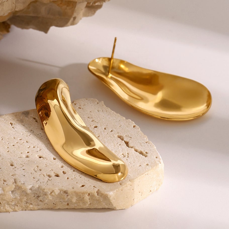 1 Paar Simple Series Einfache, einfarbige Ohrstecker aus Edelstahl mit 18 Karat Goldbeschichtung für Damen Bild4