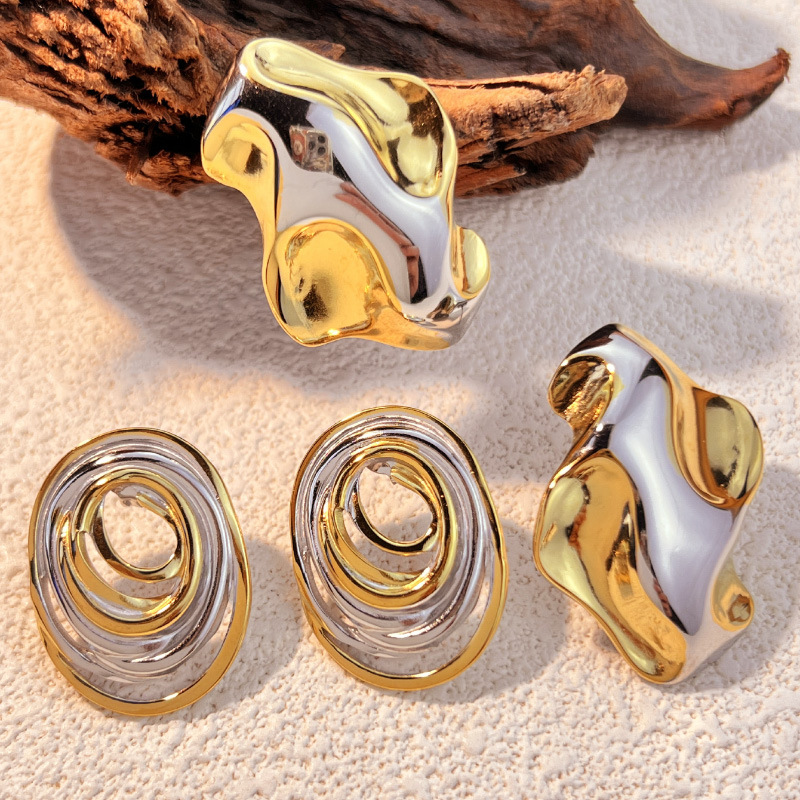 1 Pair Gold and silver Mixed Color Geometric Earrings Women's Stud Earrings Picture3