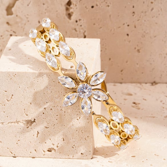1 Piece Sophisticated Series Sweet Flower Stainless Steel Gold Color Women's Bangles