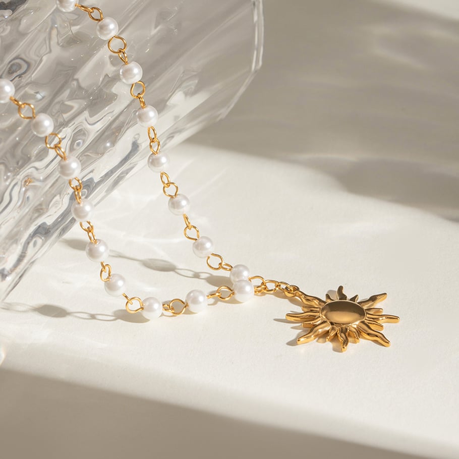 1 Piece Simple Retro Style Sun/Moon Shape Stainless Steel 18K Gold Inlay Artificial Pearl Women's Pendant necklaces Picture4