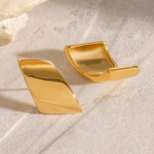1 Pair Simple Fashionable Style Trapezoid Shape Stainless Steel 18K Gold Plated Women'd Stud Earrings
