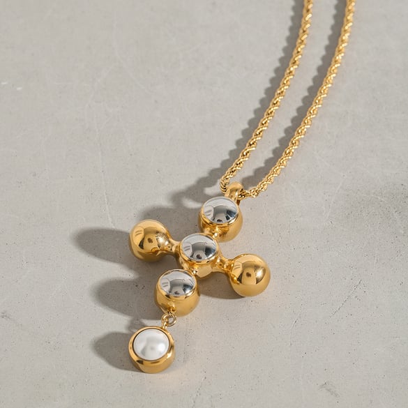 1 Piece Classic Series Modern Chic Cross Stainless Steel Gold & Silver Color Women's Pendant Necklaces 2