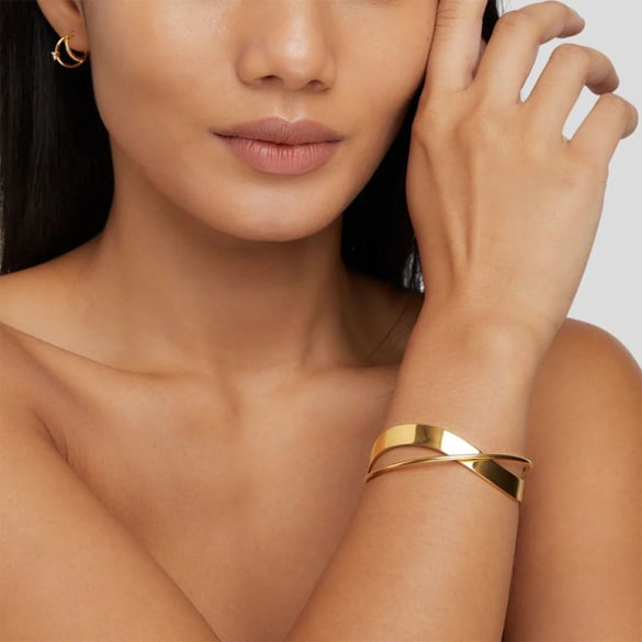 1 pezzo semplice serie alta linea in acciaio inossidabile colore oro braccialetti da donna