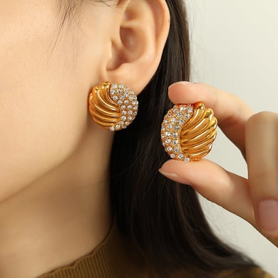1 Pair Luxurious Series Retro Geometric Stainless Steel 18K Gold Plated Rhinestone Women Stud Earrings h5 Picture5
