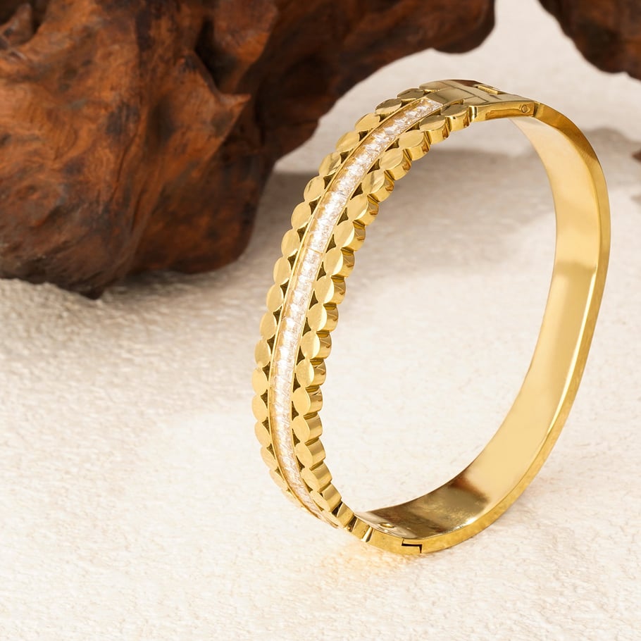 1 Piece Sophisticated Series Elegant Circle Stainless Steel Gold Color Women's Bangles Picture5