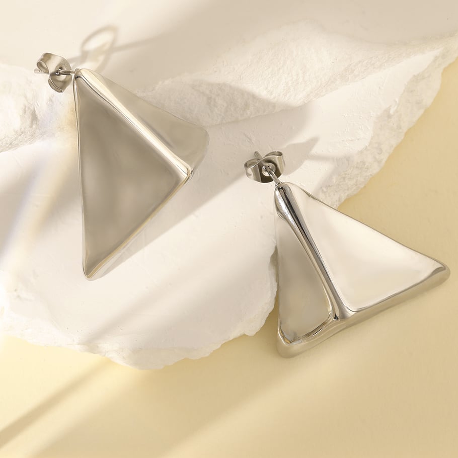 1 Pair Sleek Series Daily Three-dimensional Triangle Titanium Steel Gold Color Women's Stud Earrings Picture5