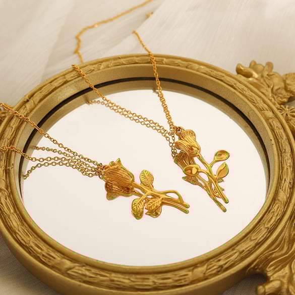 1 Piece Romantic Series Sweet Flower Titanium Steel 18K Gold Plated Women Pendant Necklaces 2