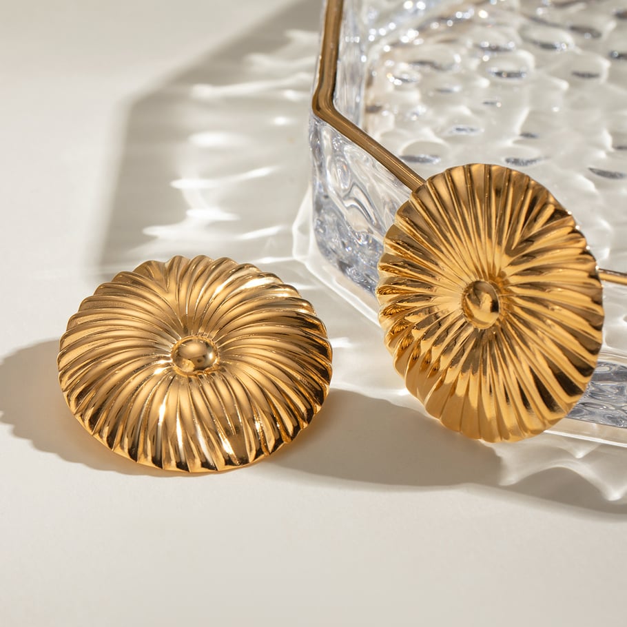 1 Pair Simple Series Retro Flower Stainless Steel 18K Gold Plated Women Stud Earrings Picture4