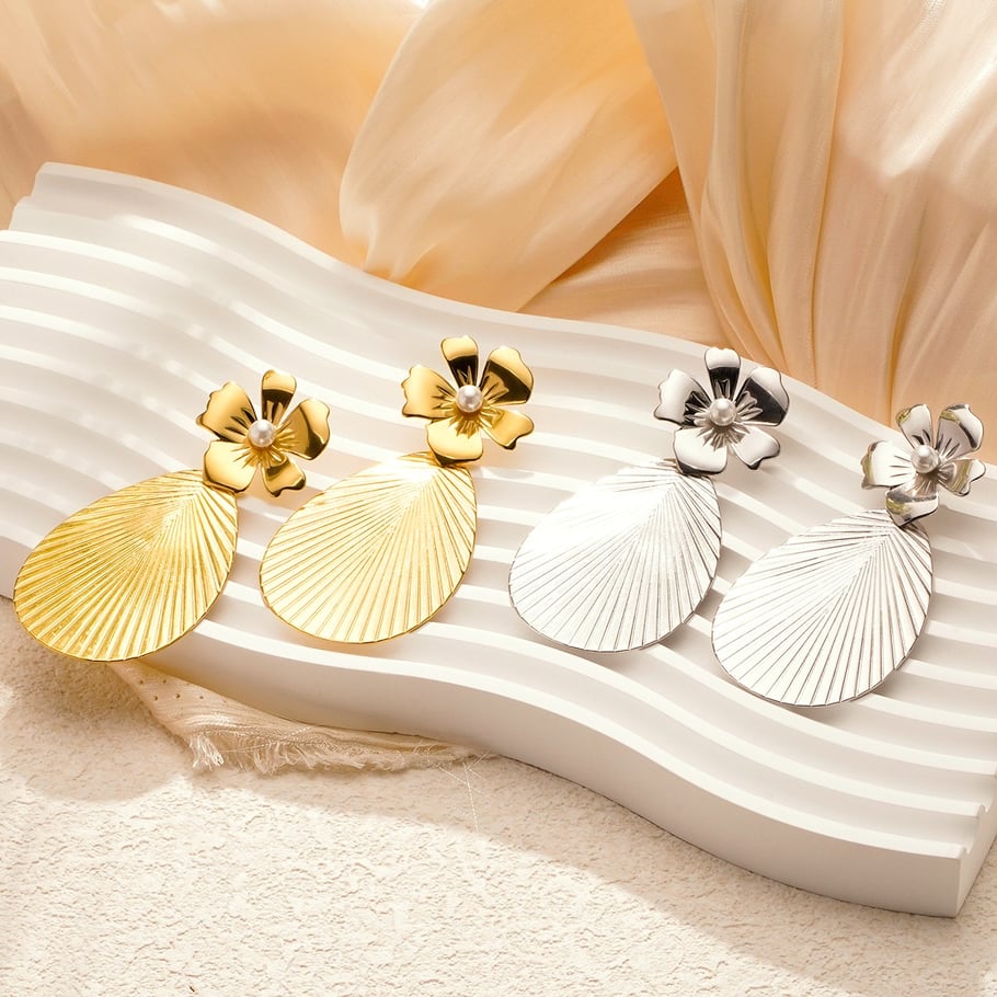 1 Pair Luxurious Series Elegant Droplet Titanium Steel   Gold Color  Women's Drop Earrings Picture7