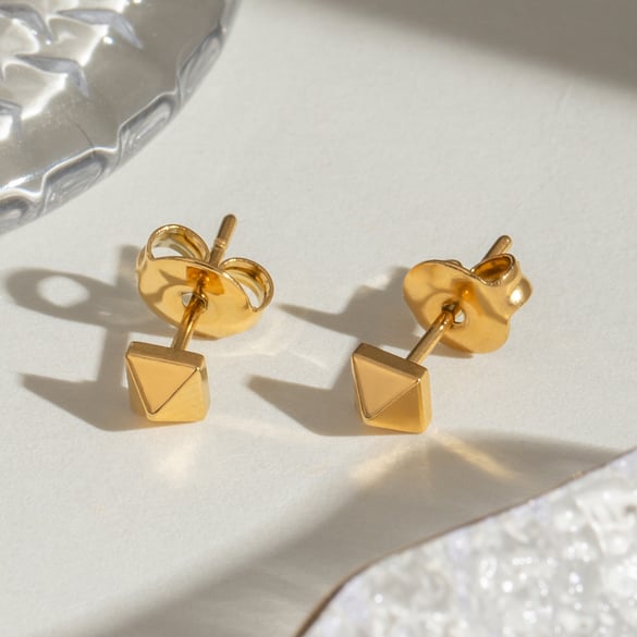 1 Pair Simple Series Daily Geometric Titanium Steel 18K Gold Plated Zircon Women Stud Earrings
