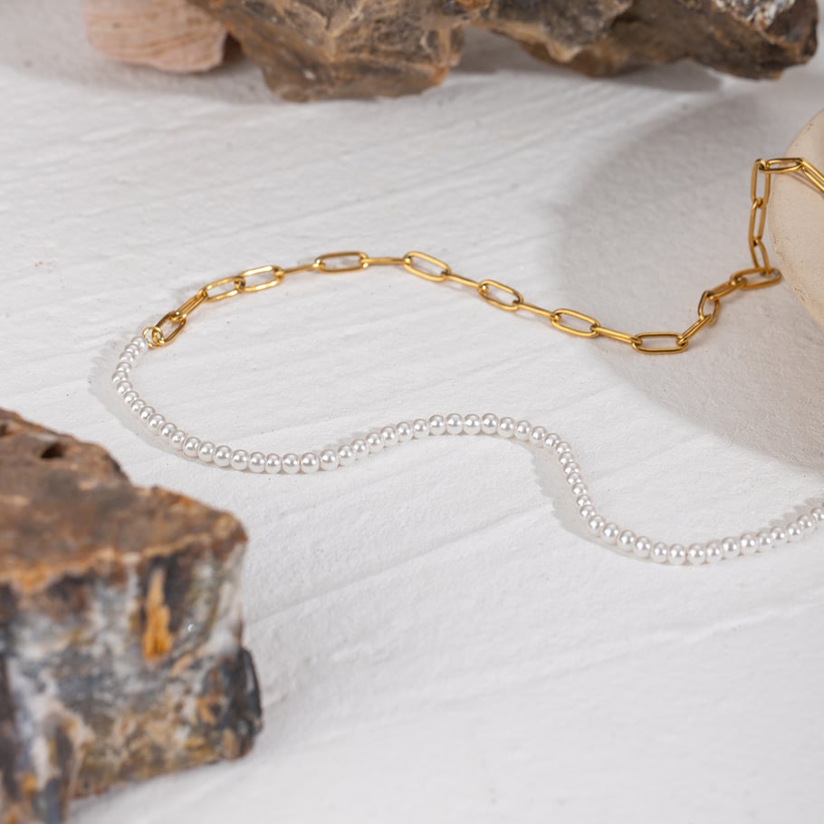 Collar de cadena para mujer con perlas artificiales, serie simple, de acero inoxidable chapado en oro de 18 quilates, con cuentas clásicas. Imagen5