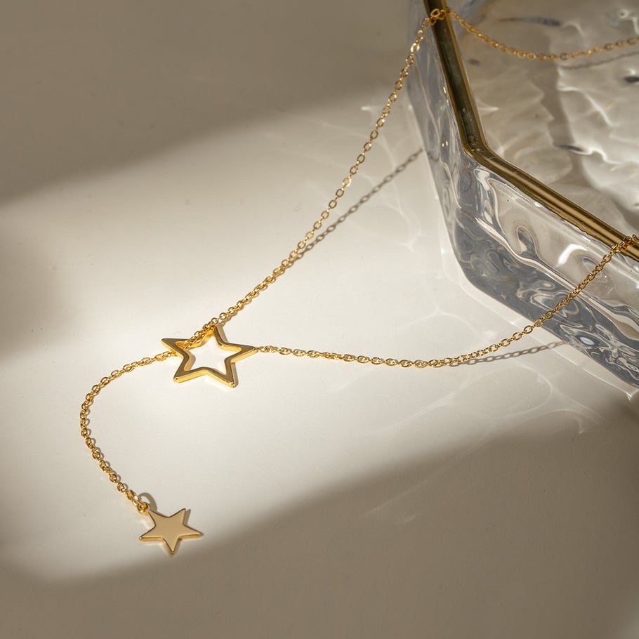grenzüberschreitender europäischer und amerikanischer -stil, leichte luxus-nische, 18 karat gold, edelstahl, großer und kleiner fünfzackiger sternanhänger, y-förmige kette, halskettenschmuck Bild3