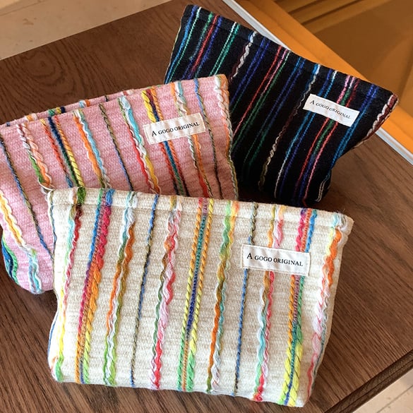 1 Piece Romantic Series Vacation Strip Yarn Women's Bags 2