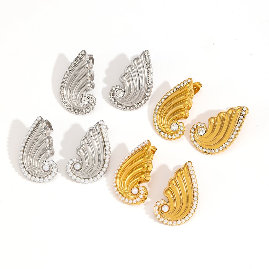 1 Pair Classic Series Retro Geometric 18K Gold Plated Artificial Pearl Women Stud Earrings Picture6