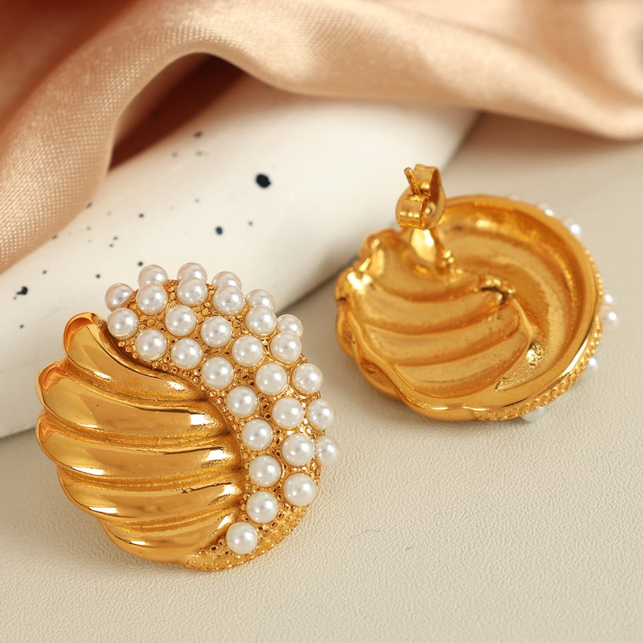 1 Pair Luxurious Series Retro Geometric Stainless Steel 18K Gold Plated Rhinestone Women Stud Earrings Picture3