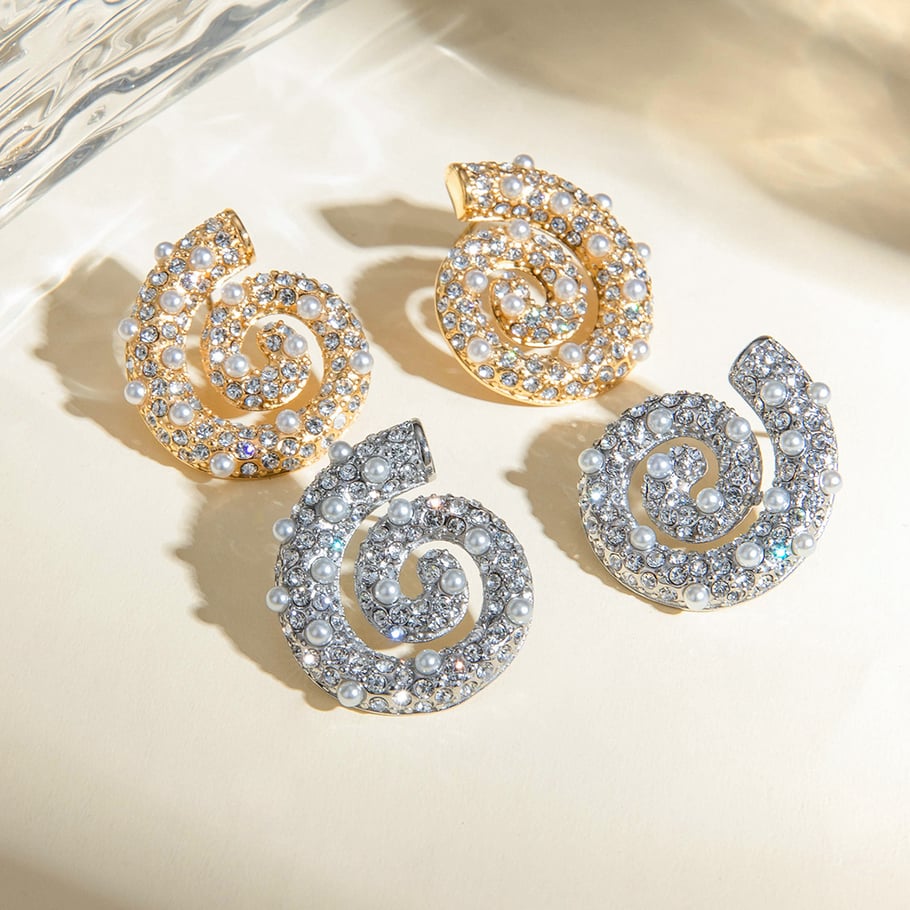 Europäische und amerikanische grenzüberschreitende INS-Stil exquisite Persönlichkeit 18 Karat Gold Edelstahl fadenförmige Perlen-Strass-Ohrringe Ohrringe Bild4