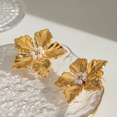 1 Pair Simple Series Sweet Flower Stainless Steel 18K Gold Plated Artificial Pearl Women Stud Earrings h5 Picture4