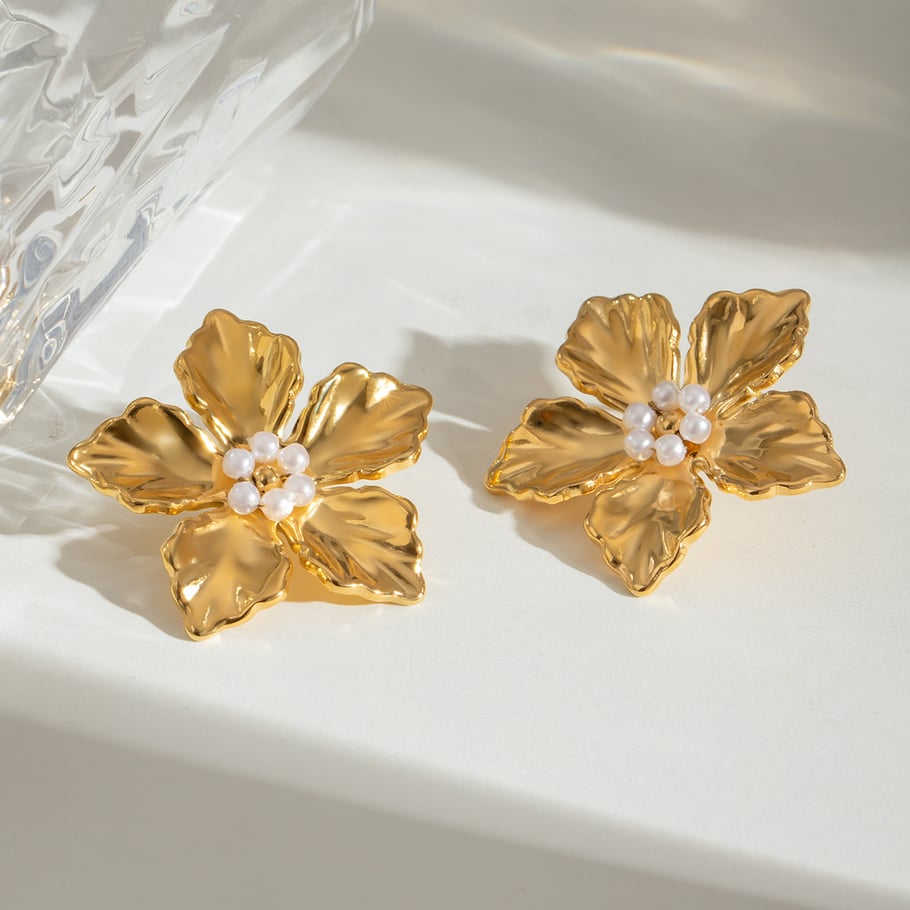 1 Pair Simple Series Sweet Flower Stainless Steel 18K Gold Plated Artificial Pearl Women Stud Earrings Picture3