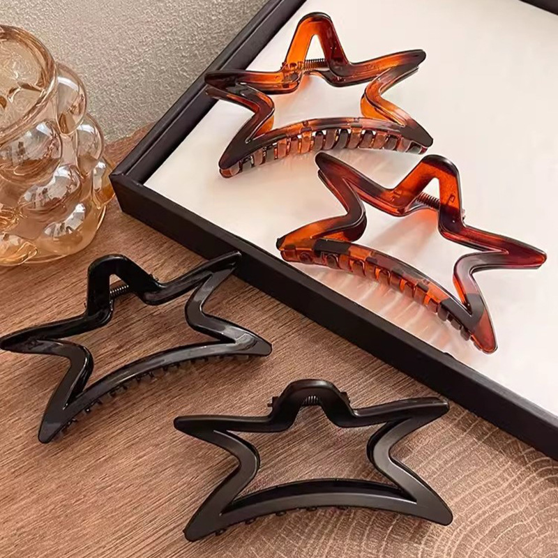 1 Piece Simple and Daily - use Brown Hair Claws Picture2